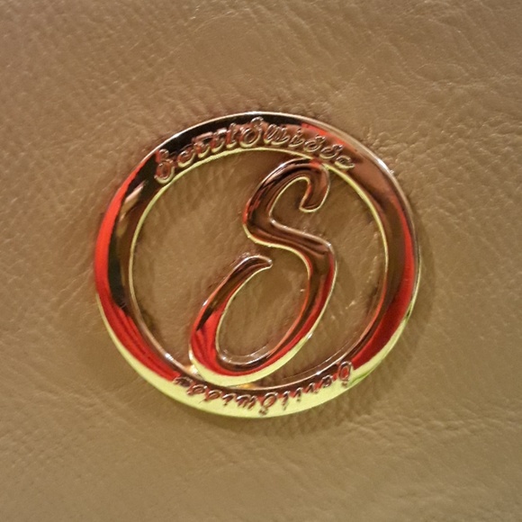 Wallet - Picture 2 of 5